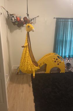 Giraffe Indoor Swing