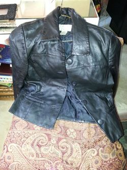 Womens leather med