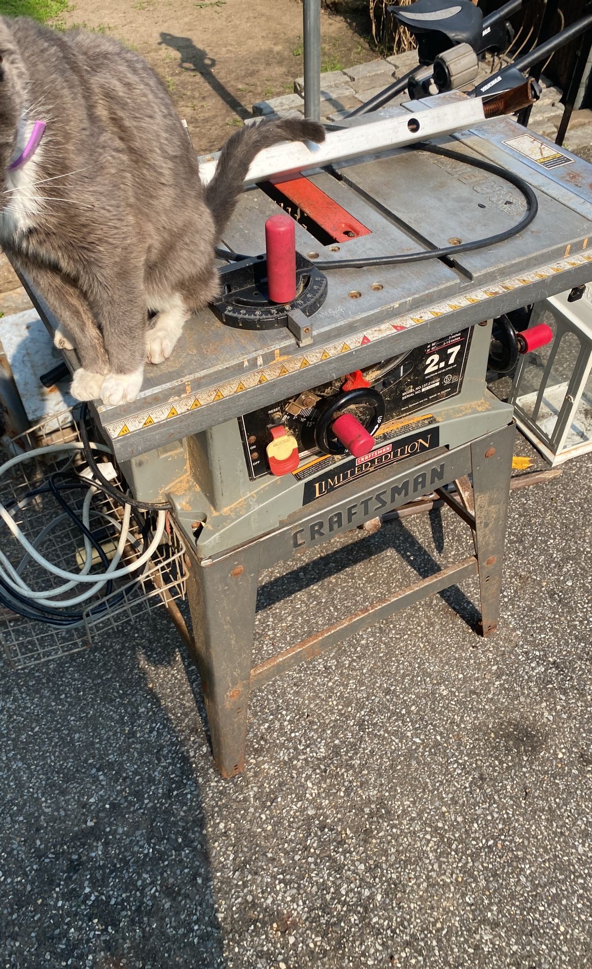 Craftsman Table Saw.