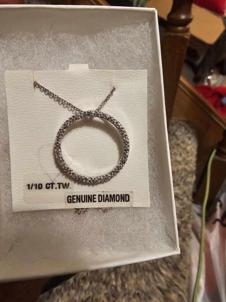 STERLING SILVER DIAMOND CIRCLE OF LOVE NECKLACE