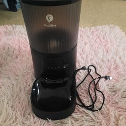 Automatic Pet Feeder W/ Camera