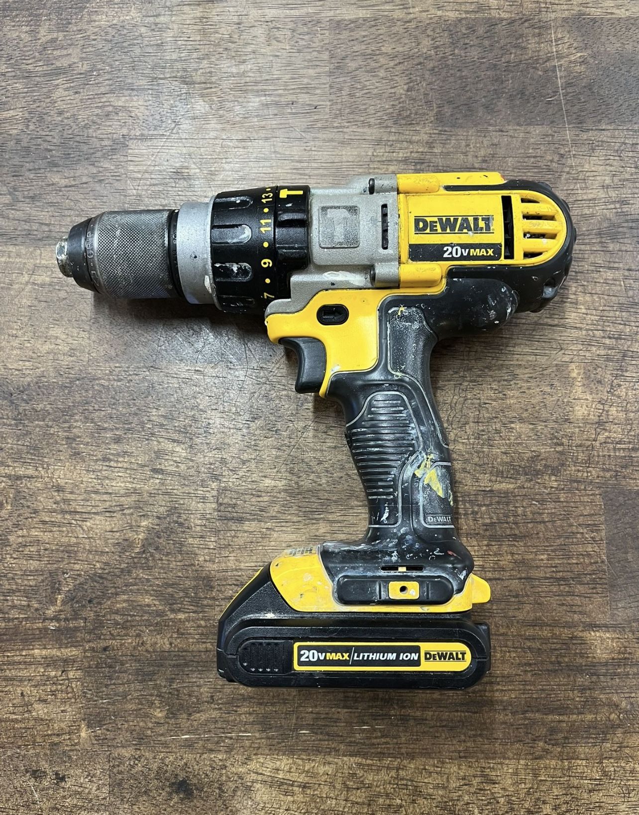 Dewalt DCD985 1/2” Cordless Hammer Drill *4882
