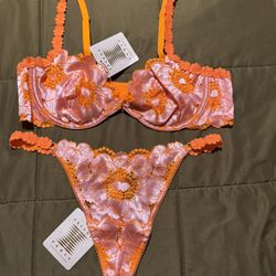 2 Piece Lingerie Set By Savage X Fenty