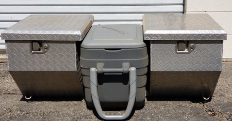 Truck Bed Tool Box
