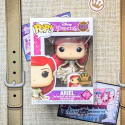 Ariel (Vaulted) Dancing Gold Dress Disney Funko Pop With Pin - Brand New In Box