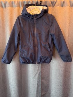 The Children’s Place boys lightweight navy blue windbreaker jacket, size Small (5/6).