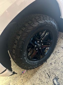 Chevy wheels and tires 6x139