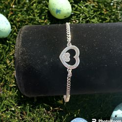 Silver Heart Bracket 