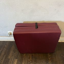 Tri-fold portable yoga exercise mat- 30” x75