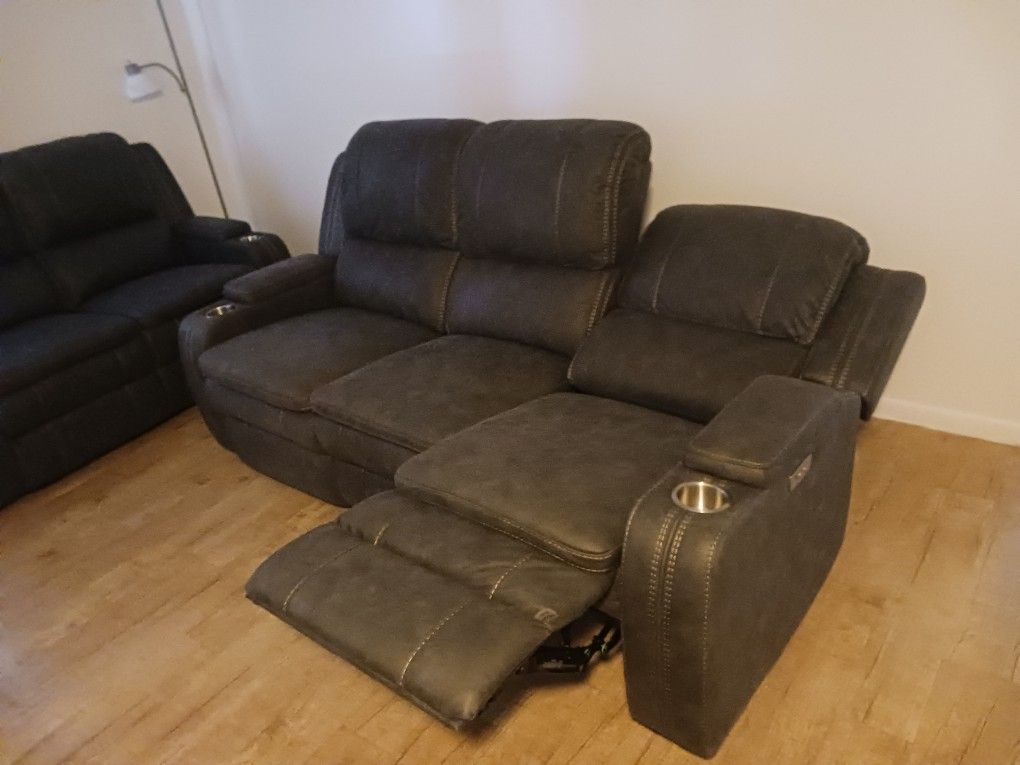 Reclinable Sofa Set