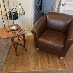Free Chair Table And Lamp 