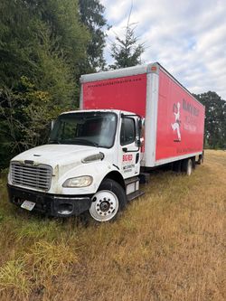 2006 freightliner M2 box van 27ft