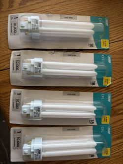 (4) 18 W Compact Fluorescent Light Bulbs
