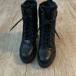 Woman Boots 