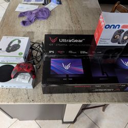 Xbox Series S GAMING SETUP MONITOR CONTROLLER