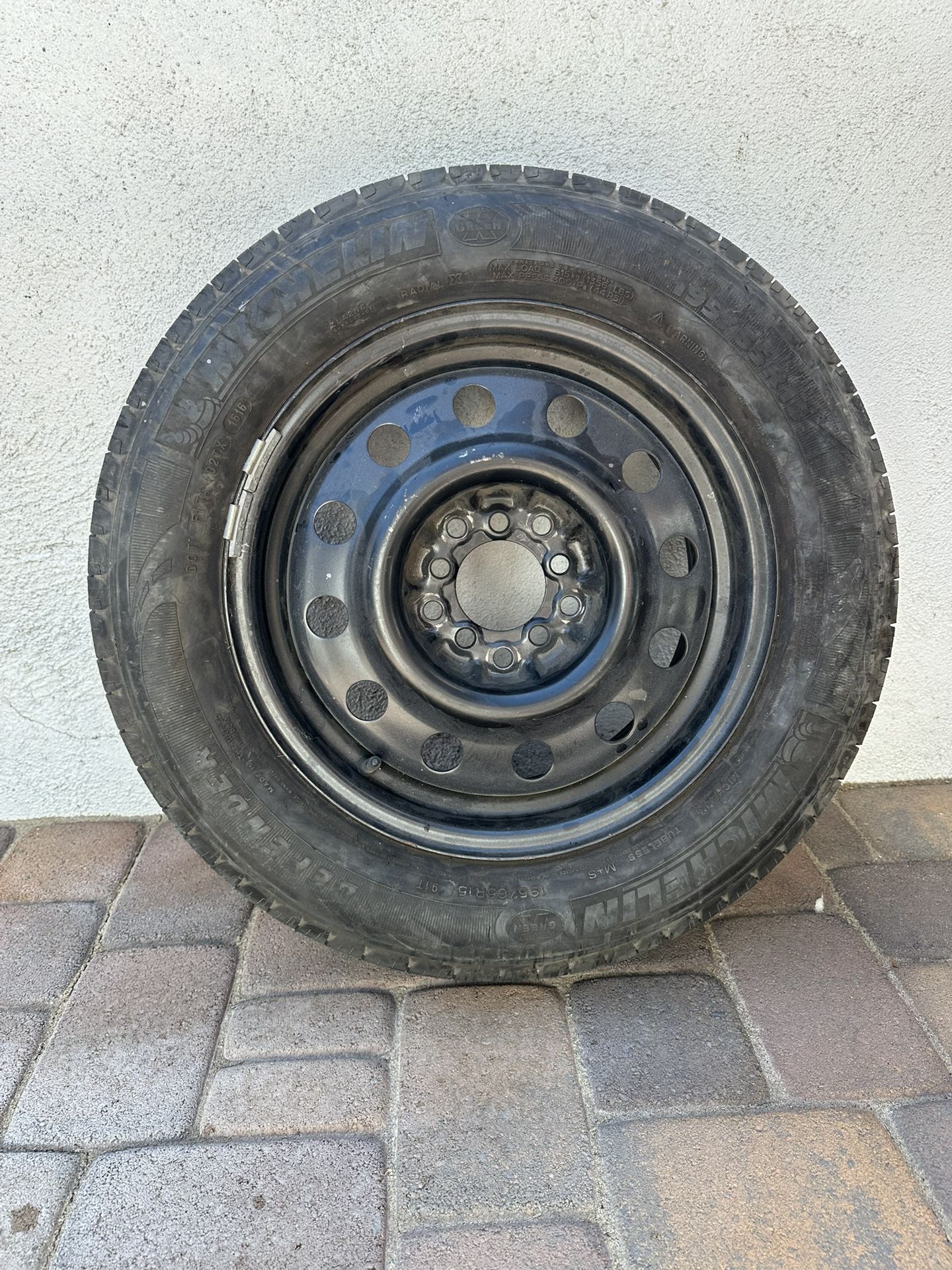 Michelin Rim And Tire 196/65R15