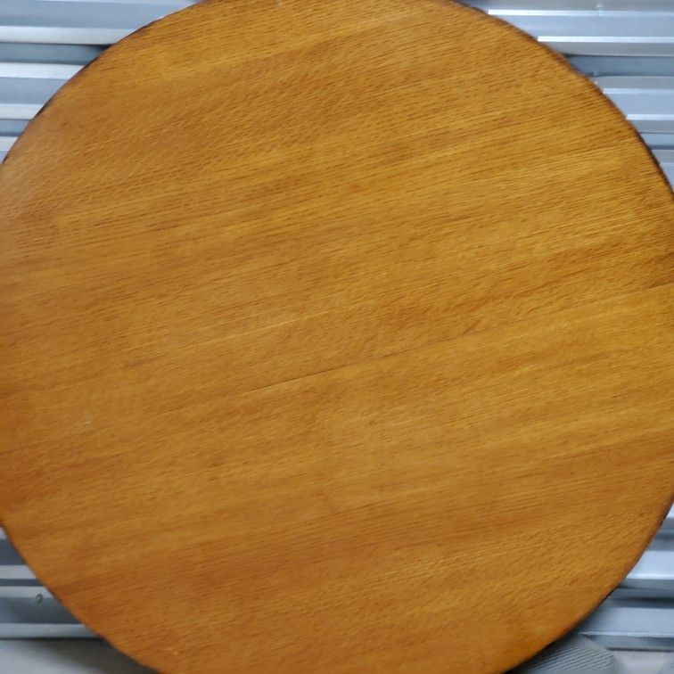 Solid Oak Wood Table And 6 Chairs W Leaf