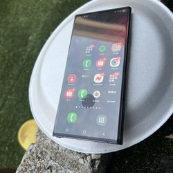 Samsung Galaxy S22 Ultra 
