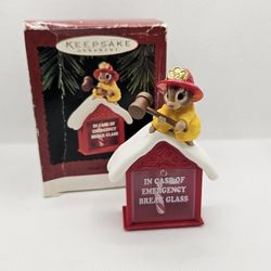 Hallmark Keepsake Christmas Ornament North Pole 911 Chipmunk Fire Fighter 1995

HANDCRAFTED - ISSUE DATE 1995

Ornament in mint condition, kept in the
