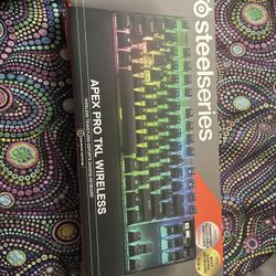 Apex pro TKL 3rd gen keyboard 
