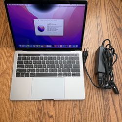 MacBook Pro 2017 16GB RAM:512GB SSD/Good Battery/Fully Functional/Screen Glitch