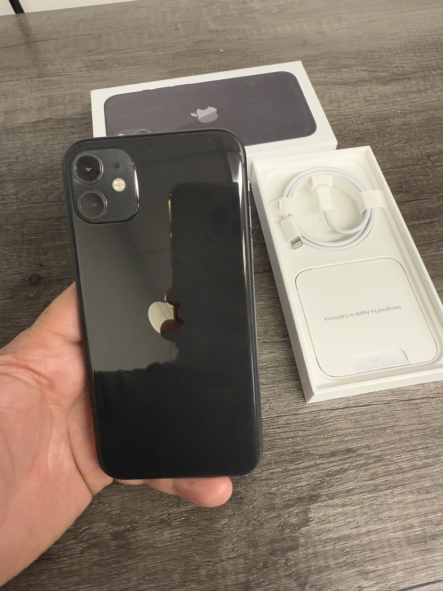 iPhone 11 Unlocked For Any Carriers 64gb ( Liberado)