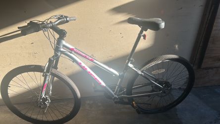 I sell 27.5” huffy rangeline women’s mountain bikes