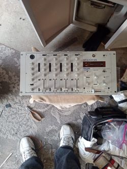 Stanton RM-80 Pro Stereo D. J Mixer 4ch
