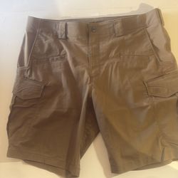 5.11 Tactical Stryke 11" Cargo Shorts - Size 36 - Like New