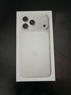 iPhone 17 Pro Max 2TB
