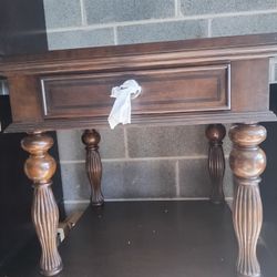 Ashley Coffee Table With Drawer 