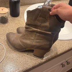 Short Boots