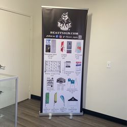 Custom Retractable Stands