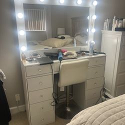 Makeup Vanity