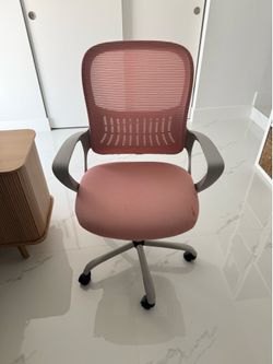Ergonomic office chair