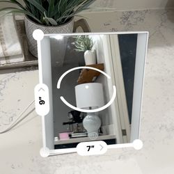 Lighted  Travel Vanity