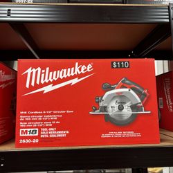 Milwaukee M18 Cordless 6-1/2” Circular Saw 