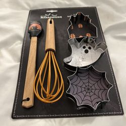 New CWC Halloween 5 Piece Mini Baking Set - 3 Cookie Cutters, Whisk and Spatula!
