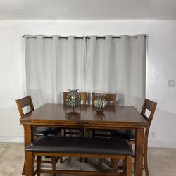Gorgeous High Extendable Dining Table With Chairs & Bench
