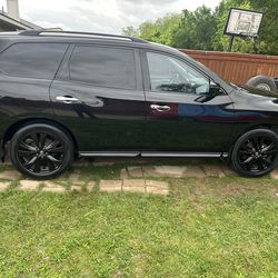 2018 Nissan Pathfinder