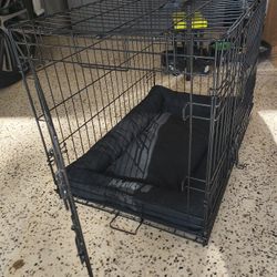 Black Foldable Metal Wire Dog Crate, Plastic Tray and Durable Black Kong  Mat  30 X 19 X 21
