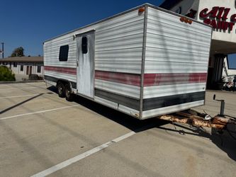 Cargo trailer 24 foot enclosed clean title permanent plates