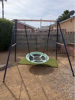 Swing set