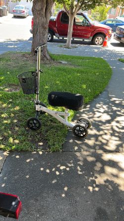 Knee scooter