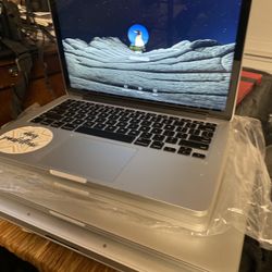 2014 MacBook Pro i7 16gb Ram Retina Catalina 15”