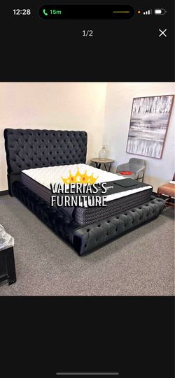 New queen bed with mattress