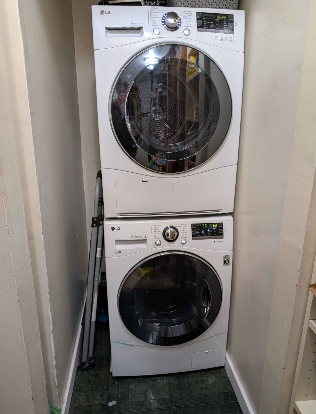 2018 LG Stackable Washer/Dryer
