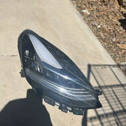 2022 Model Y Headlights Passenger 