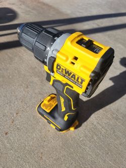Dewalt 20v atomic ½" 2speed drill DCD794...$69 PRECIO FIJO_FIRM PRICE