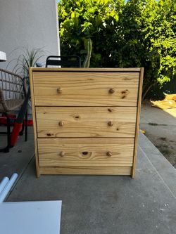 Mini dresser